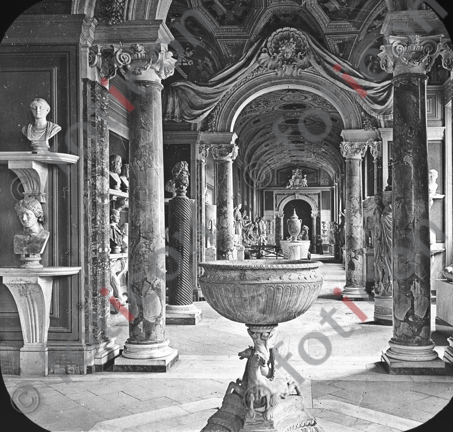 Die Galleria Chiaranmonti in den Vatikanischen Museen - Foto foticon-simon-033-013-sw.jpg | foticon.de - Bilddatenbank für Motive aus Geschichte und Kultur